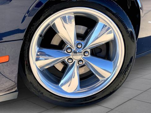 Used 2016 Dodge Challenger R/T Plus image 9