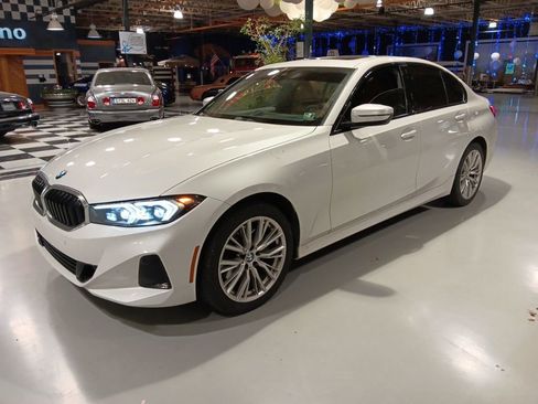 Used 2023 BMW 330i xDrive Sedan w/ Premium Package AWD/4WD image 1