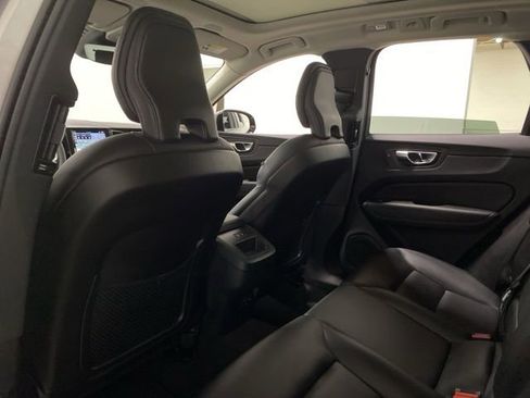 Used 2025 Volvo XC60 B5 Core image 68