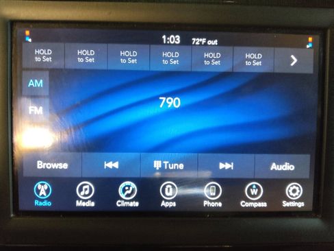 Used 2021 Chrysler Voyager Lxi FWD image 25