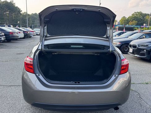 Used 2019 Toyota Corolla LE FWD image 15
