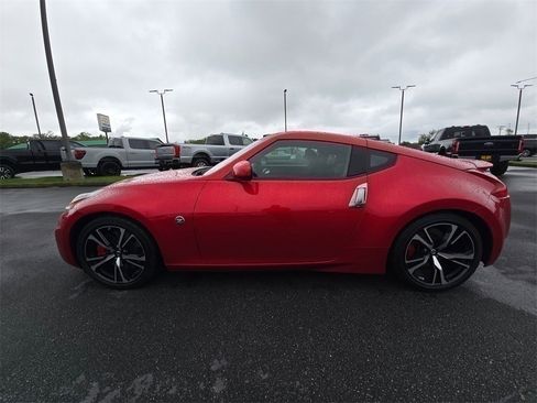 Used 2019 Nissan 370Z w/ Sport Package image 8