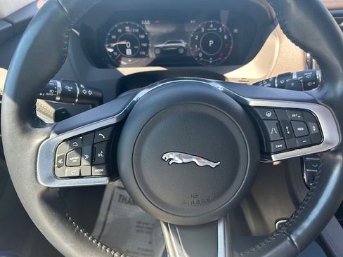 Used 2020 Jaguar F-PACE Prestige image 24