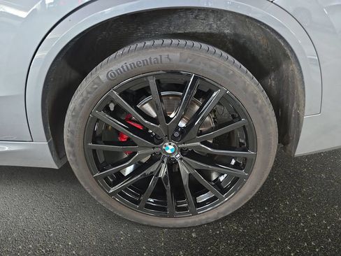Used 2024 BMW X5 sDrive40i w/ M Sport Package RWD image 29