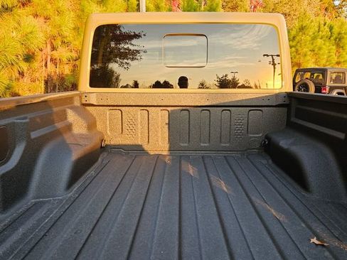 New 2026 Jeep Gladiator Rubicon image 5