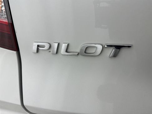 Used 2022 Honda Pilot Sport image 21