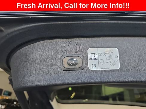 Used 2019 Ford Escape Titanium FWD image 26