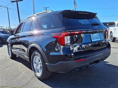 New 2026 Ford Explorer Active image 4
