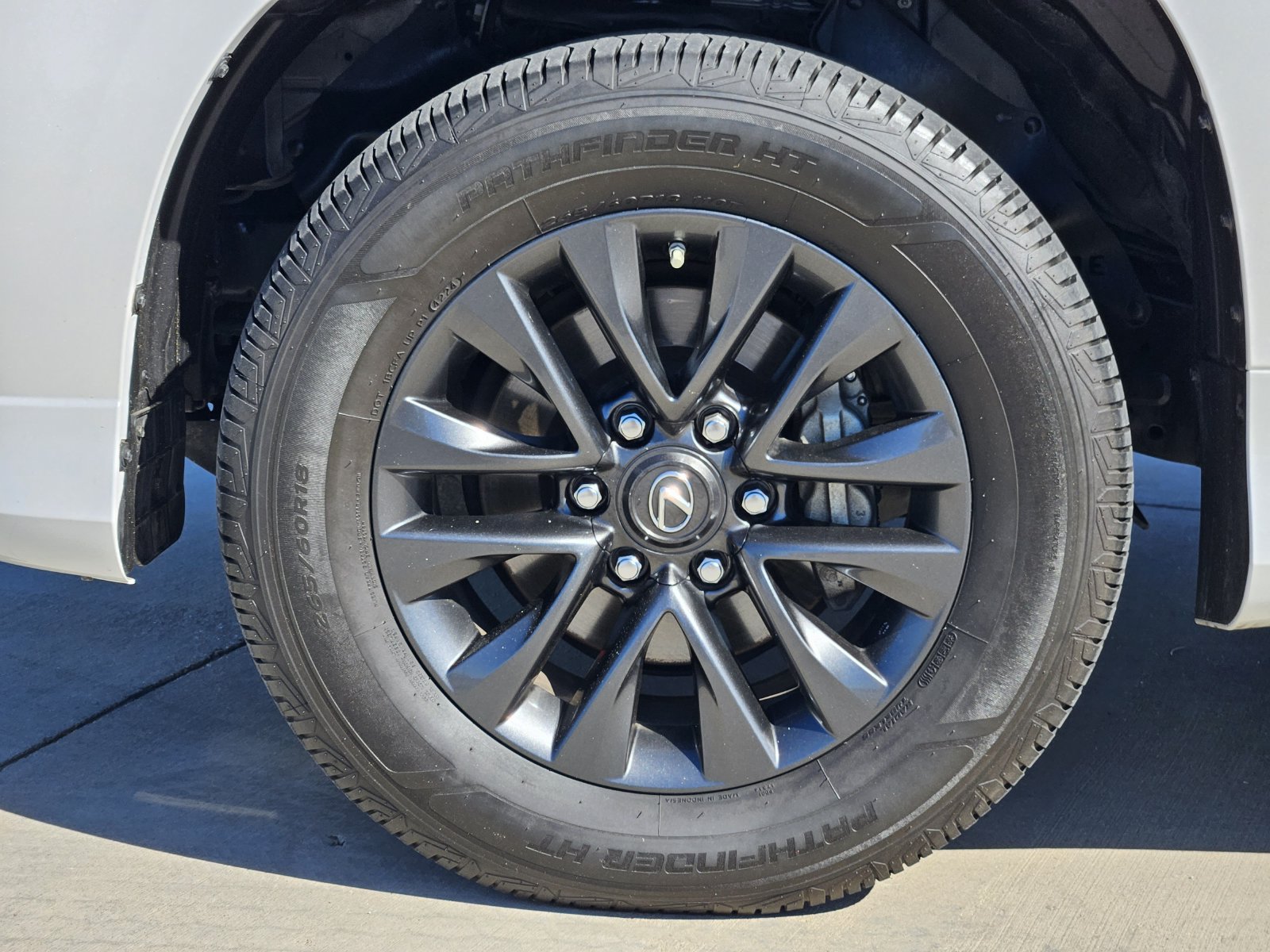 Used 2023 Lexus GX 460 Premium w/ Premium Plus Package AWD/4WD image 13