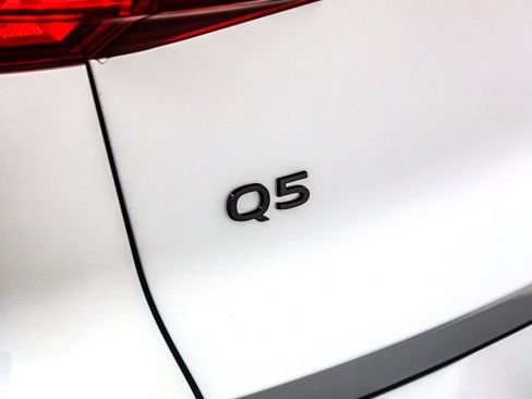 New 2025 Audi Q5 Premium Plus image 9