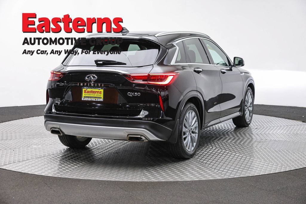 Used 2023 INFINITI QX50 Luxe AWD/4WD image 7