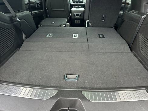 Used 2021 Chevrolet Tahoe Premier AWD/4WD image 14