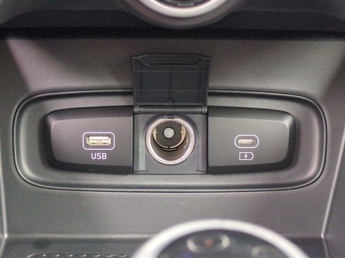 New 2026 Hyundai Venue SE FWD image 21