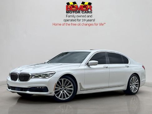Used 2016 BMW 750i RWD image 1