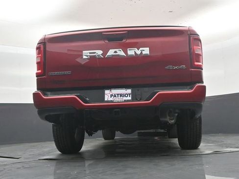 New 2026 RAM 1500 4x4 Crew Cab image 40