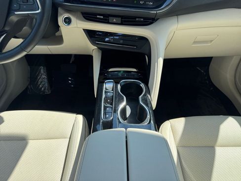 Used 2023 Buick Envision Essence image 39
