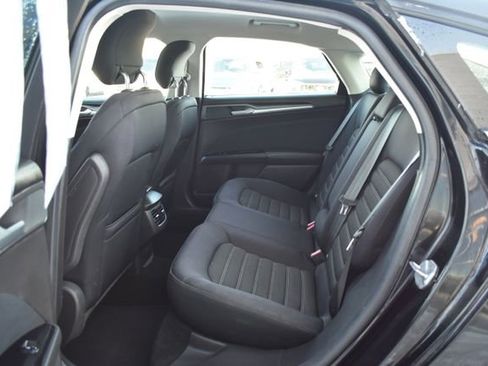 Used 2014 Ford Fusion SE image 28