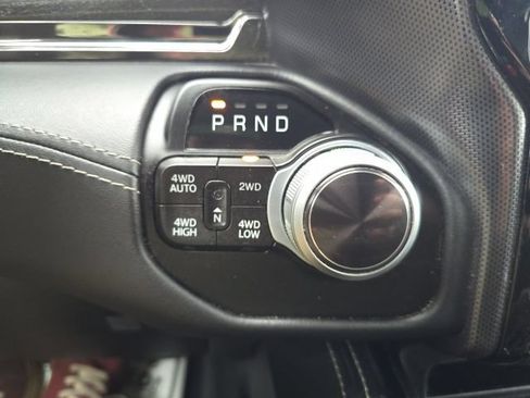 Used 2022 RAM 1500 Limited w/ Body-Colour Bumper Group AWD/4WD image 19
