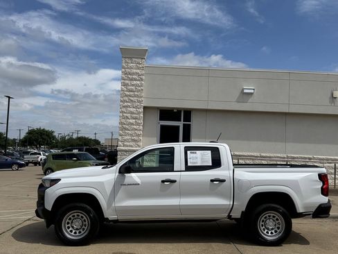 Used 2023 Chevrolet Colorado W/T w/ Advanced Trailering Package RWD image 3
