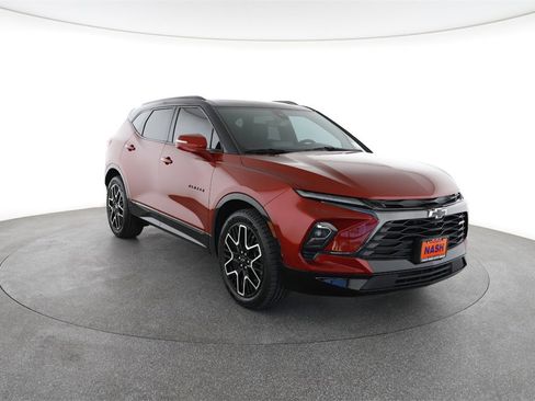 Used 2023 Chevrolet Blazer RS w/ Driver Confidence II Package image 2