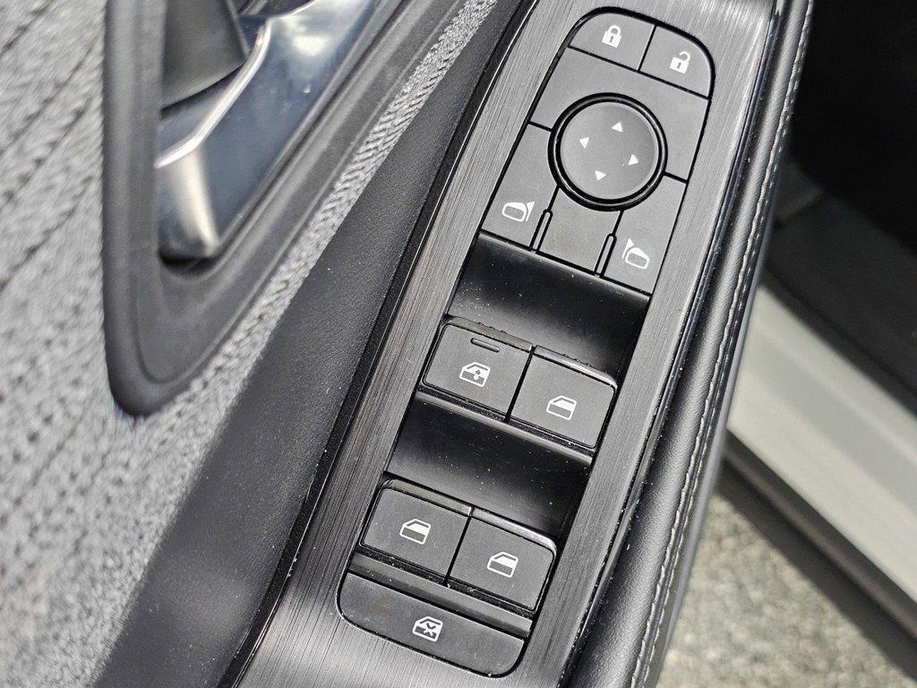 Used 2023 Nissan Rogue SV AWD/4WD image 31