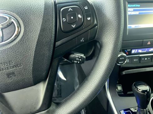 Used 2015 Toyota Camry LE image 13