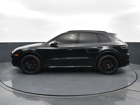 Used 2023 Porsche Cayenne GTS image 7