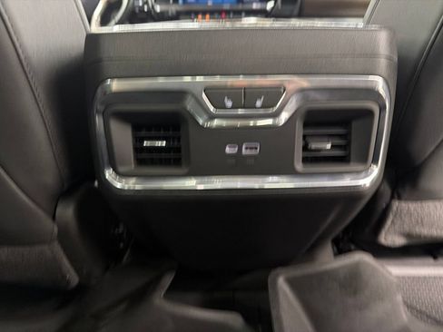 Used 2023 Chevrolet Silverado 1500 High Country w/ High Country Premium Package AWD/4WD image 11