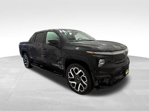 Used 2024 Chevrolet Silverado EV RST image 8