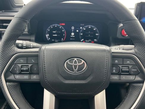 Used 2024 Toyota Tacoma TRD Sport w/ TRD Sport Premium Package image 18