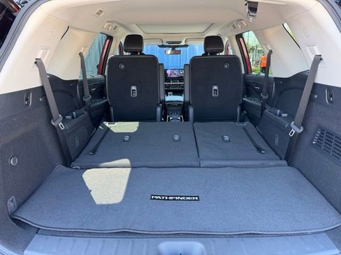 New 2026 Nissan Pathfinder SL w/ SL Premium Package image 42