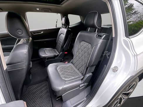 Used 2024 Volkswagen Atlas SEL Premium R-Line AWD/4WD image 24