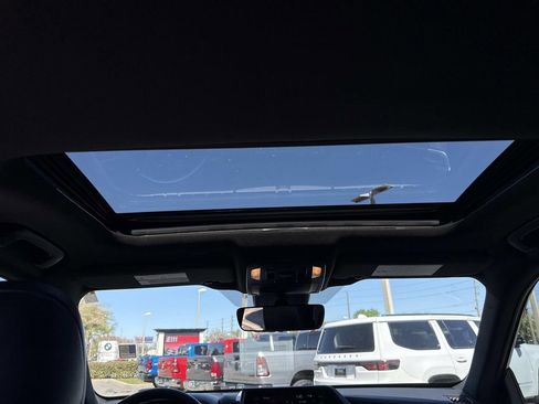 Used 2022 Toyota Highlander XSE image 22