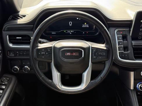 Used 2023 GMC Yukon SLT RWD image 15