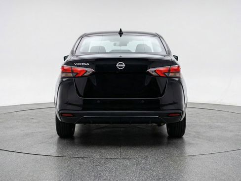 Used 2025 Nissan Versa SV image 6