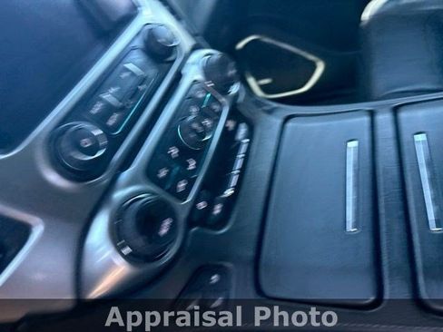 Used 2017 Chevrolet Tahoe Premier AWD/4WD image 12