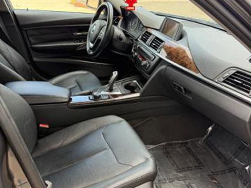Used 2014 BMW 328i xDrive Sedan AWD/4WD image 12
