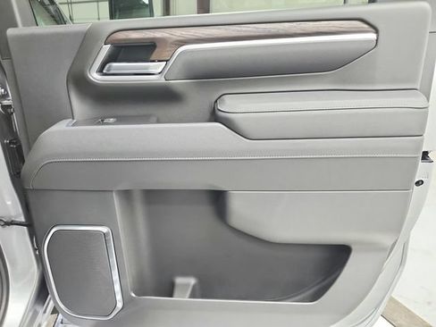 New 2026 GMC Sierra 3500 SLT w/ SLT Convenience Package AWD/4WD image 43