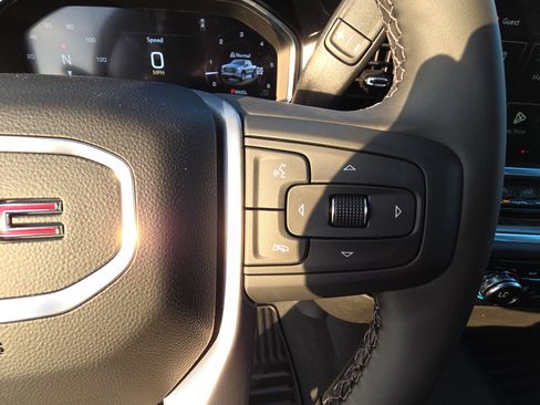 New 2026 GMC Sierra 1500 SLE w/ X31 Off-Road Package image 20