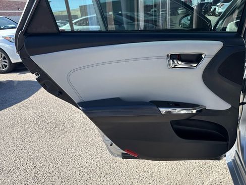 Used 2015 Toyota Avalon XLE Touring image 14