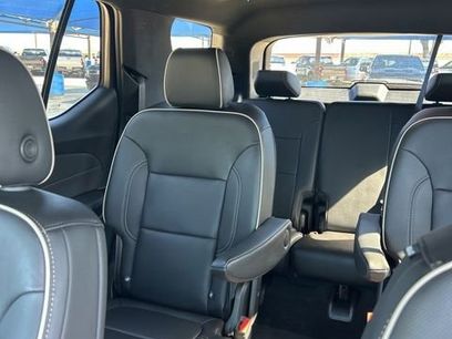 Used 2023 Chevrolet Traverse Premier