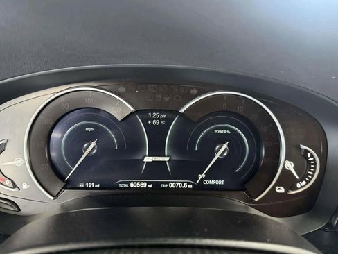 Used 2019 BMW 530e w/ Convenience Package image 21