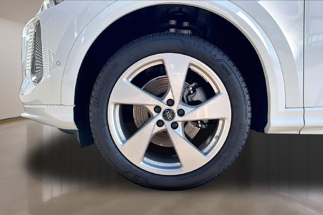 Used 2025 Audi Q5 Premium Plus w/ Premium Plus AWD/4WD image 34