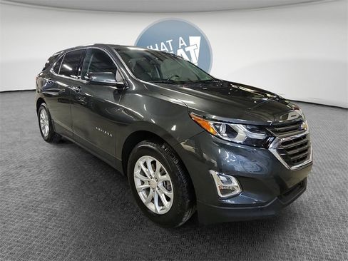 Used 2019 Chevrolet Equinox LT w/ Driver Convenience Package image 1