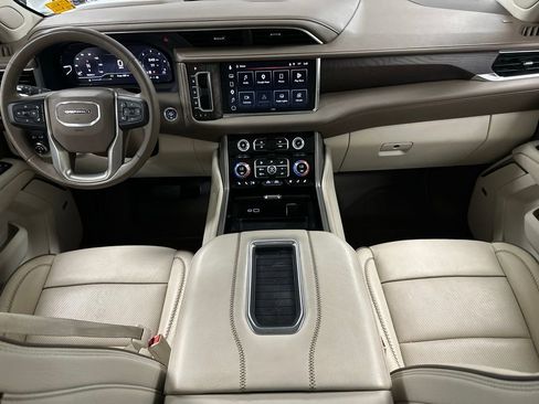 Used 2023 GMC Yukon XL Denali w/ LPO, Floor Liner Package AWD/4WD image 3