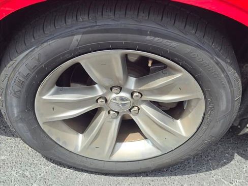 Used 2017 Dodge Challenger SXT RWD image 21
