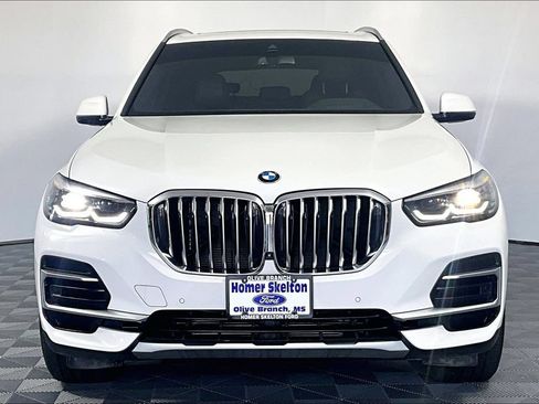 Used 2022 BMW X5 xDrive40i w/ Premium Package AWD/4WD image 3