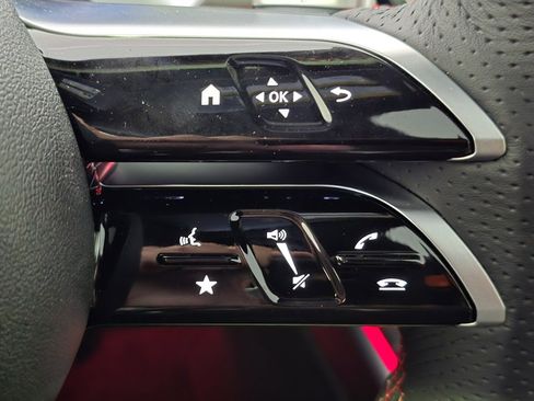 New 2026 Mercedes-Benz GLB 250 4MATIC image 19