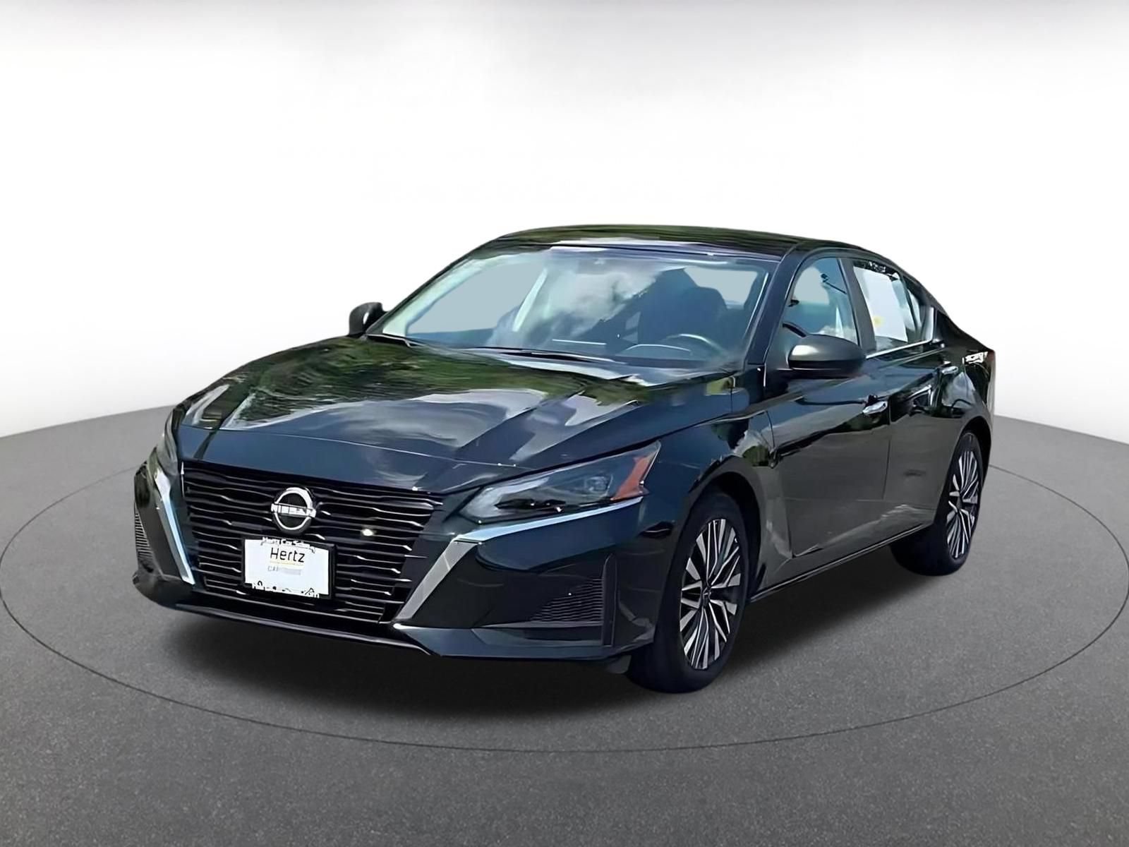 Used 2025 Nissan Altima 2.5 SV FWD image 6