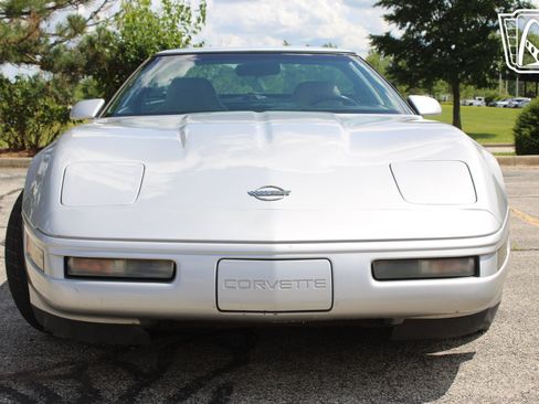 Used 1996 Chevrolet Corvette Coupe RWD image 5